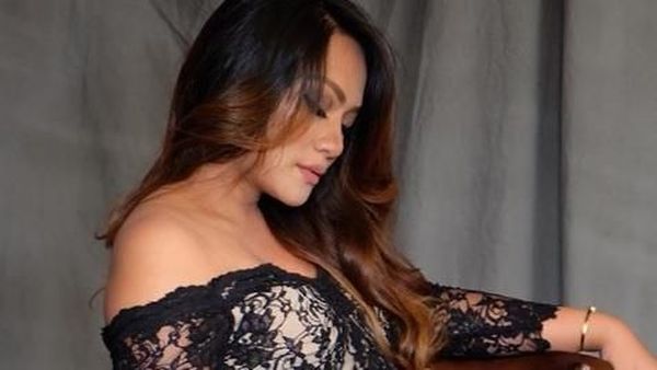 Penampilan  Si Seksi Jenny Cortez Jelang Lahiran