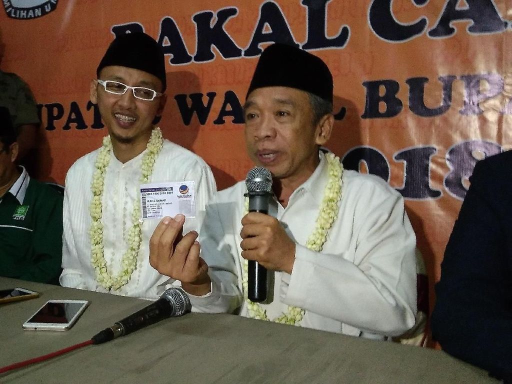 Ditangkap karena Pemalsuan, Qomar Pakai Ijazah SMA Saat Pilkada Cirebon Ditangkap karena Pemalsuan, Qomar Pakai Ijazah SMA Saat Pilkada Cirebon