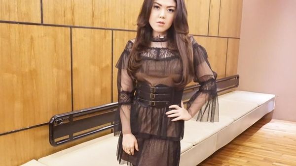 Rahasia Olahraga Tina Toon, Dulu Gemuk Sekarang Seksi