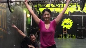 Intip Olahraga Gahar Karenina Sunny, Sosialita Cantik yang Pernah Ikut Miss World