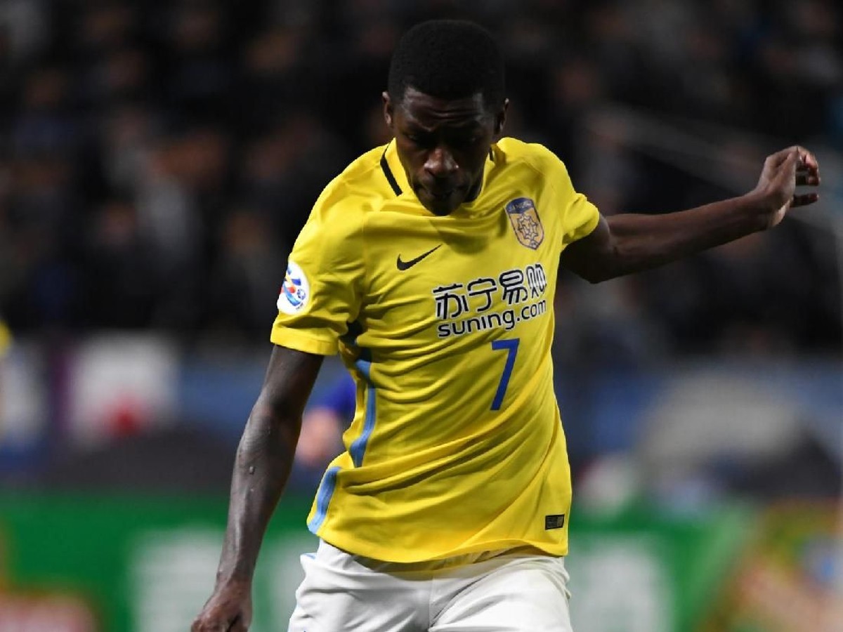 Pemain Jiangsu Suning, Ramires (Foto: Masashi Hara/Getty Images)