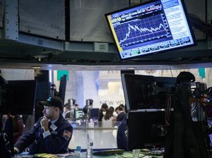 Penguatan Wall Street Tertahan Amblesnya Saham Teknologi