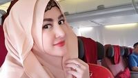 Komentar Manusia Tanpa Pori-pori di Instagram Cynthiara Alona