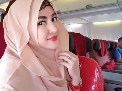 Komentar Manusia Tanpa Pori-pori di Instagram Cynthiara Alona