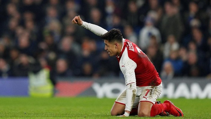 Meski Digosipkan Hengkang, Sanchez Tetap Berkomitmen pada Arsenal