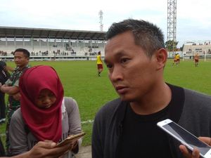 PS TNI Diimbangi Persika Karawang di Laga Uji Coba PS TNI Diimbangi Persika Karawang di Laga Uji Coba