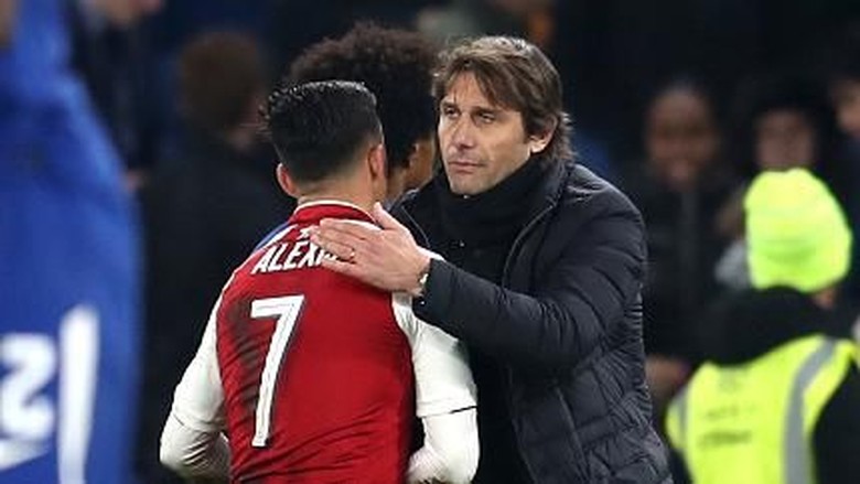 Conte Cuma Bilang Halo ke Sanchez, Tak Bahas Transfer Conte Cuma Bilang Halo ke Sanchez, Tak Bahas Transfer
