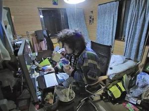 Fenomena Pemuda Jepang Bersembunyi dan Cuma Ngenet di Kamar