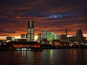 Saat Matahari Terbenam di Yokohama