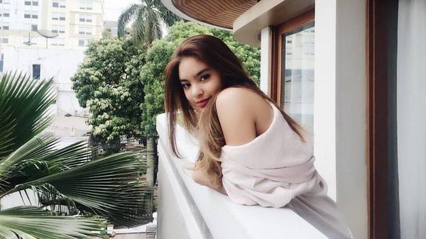 Cantik Banget! Pesona Syandria Kameron, Cicit Soekarno yang Bikin Gagal Fokus