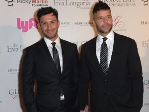 Ricky Martin Dituding Terlibat Kasus Inses, Suami Posting Kata-kata Mesra Ricky Martin Dituding Terlibat Kasus Inses, Suami Posting Kata-kata Mesra