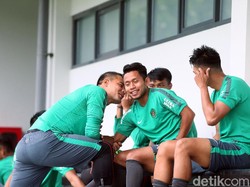 Satu yang tak bisa terlewatkan ada wonderkid asal Timnas U-19, Egy Maulana yang juga diminta untuk memperkuat skuat Merah Putih ini.