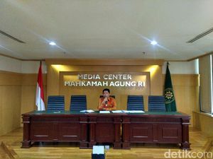 15 Calon Hakim Mengundurkan Diri karena Tak Direstui Ortu 15 Calon Hakim Mengundurkan Diri karena Tak Direstui Ortu