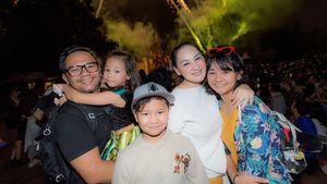 Potret Keluarga Mona Ratuliu yang Kompak Banget