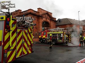 Foto: Stasiun Nottingham Kebakaran, Begini Situasi Pemadamannya Foto: Stasiun Nottingham Kebakaran, Begini Situasi Pemadamannya