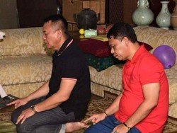 Saat TB Hasanuddin-Anton Charliyan Salat Bareng di Rumah Solihin GP