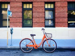 Menhub Dorong Starbucks Keliling Dagang Pakai Sepeda Listrik