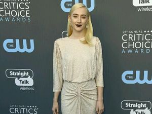 Foto: Gorgeous! 10 Selebriti Berbusana Terbaik di Critics Choice Awards Foto: Gorgeous! 10 Selebriti Berbusana Terbaik di Critics Choice Awards