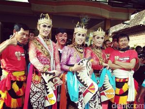 Kemajuan Zaman Kikis Tradisi Gemblak di Ponorogo Kemajuan Zaman Kikis Tradisi Gemblak di Ponorogo