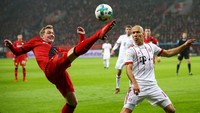 Pada laga resmi pertamanya di 2018, Bayern mengalahkan Bayer Leverkusen 3-1 di BayArena, Sabtu (13/1/2018) dinihari WIB.  Foto: Wolfgang Rattay/Reuters