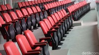Stadion Utama Gelora Bung Karno telah selesai direnovasi. Stadion kebanggaan Indonesia itu kini telah siap digunakan untuk menggelar pertandingan.
