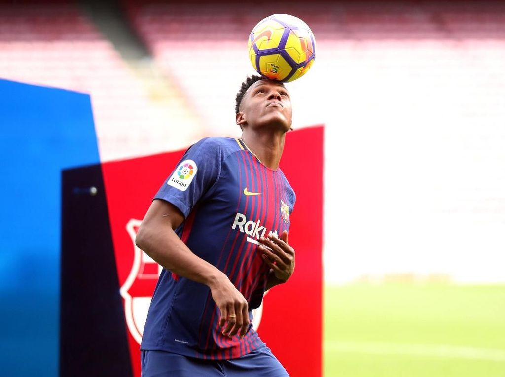 Yerry Mina Mau Ajak Messi Berdansa Yerry Mina Mau Ajak Messi Berdansa
