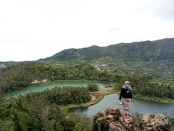 Tiket Batu Ratapan Angin, Rute, dan Aktivitas Seru di Sana