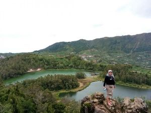 Sudah Tahu, Dimana Air Telaga yang Bisa Berubah Warna? Sudah Tahu, Dimana Air Telaga yang Bisa Berubah Warna?