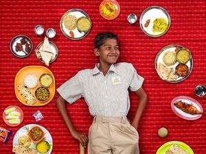 Begini Jadinya Saat Makanan Anak dalam Seminggu Didokumentasikan