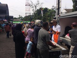 Jual Beras Rp 8.800/Kg, Pasar Murah Kementan Diserbu Warga