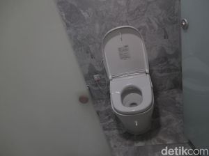 Toilet Canggih untuk Dicoba Presiden Jokowi di GBK