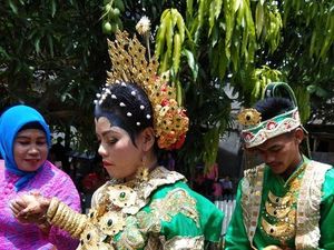 Kata Mantan soal Pengantin Pria Pingsan di Pelukannya: Saya Ikhlas