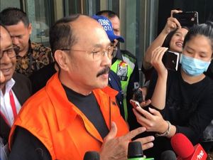 Fredrich Sebut Dibumihanguskan KPK, Pengacara: Dia Merasa Tak Salah Fredrich Sebut Dibumihanguskan KPK, Pengacara: Dia Merasa Tak Salah