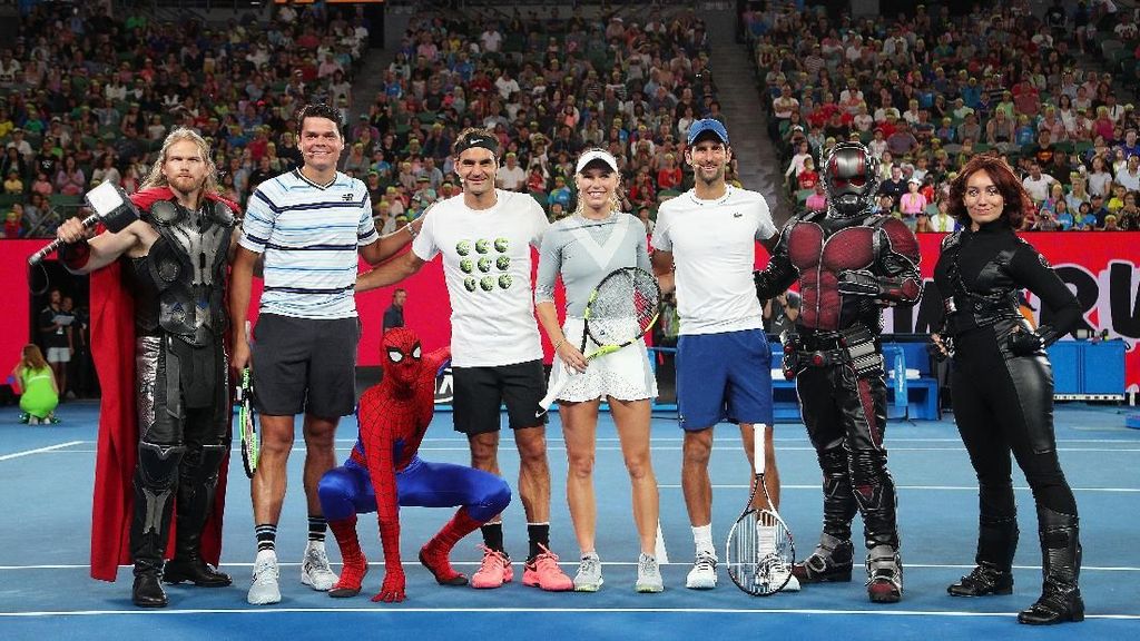 Ketika Federer dan Djokovic Main Tenis bareng Thor dan Spiderman
