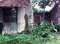 Rumah Bersejarah Landhuis Tjimanggis Terancam Tinggal Kenangan