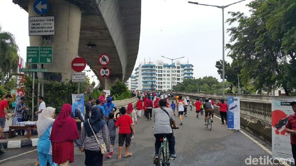 Suasana CFD Antasari Sky Sport Perdana yang Dibuka Sandiaga