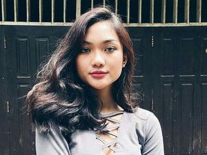 Tangis Marion Jola di Ajang Indonesian Idol Tangis Marion Jola di Ajang Indonesian Idol