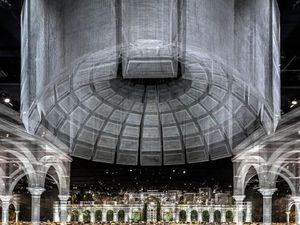 Hii...Dibuat dari Kawat, Bangunan Ini Terlihat bak Bayangan Hantu