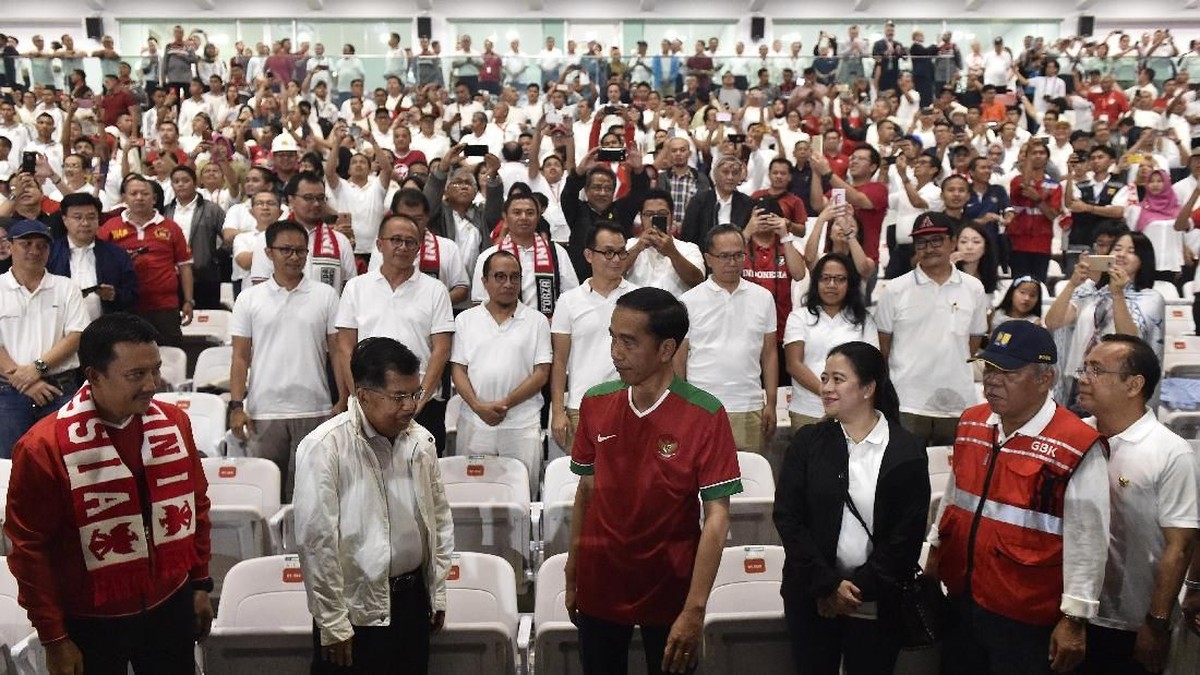 Menpora Imam Nahrawi dan Presiden Joko Widodo di Stadion Utama Gelora Bung Karno (Foto: Puspa Perwitasari/Antara)