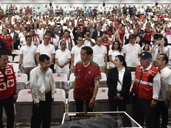 Kenakan Jersey Timnas, Jokowi Resmikan SUGBK