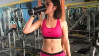 Dikabarkan Akan Menikah, Begini Gaya Olahraga Artis Cantik Selvi Kitty