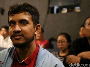 Melihat Para Tunanetra Nonton Film