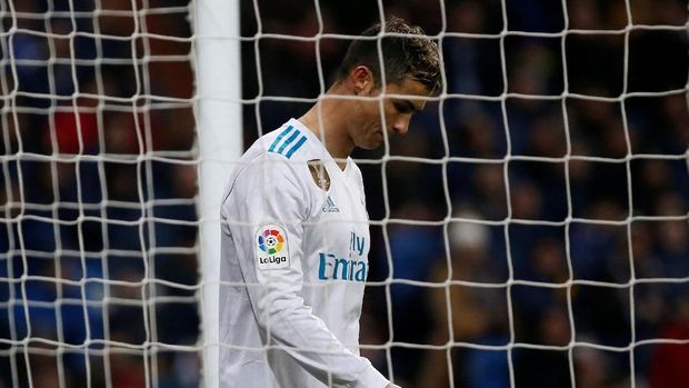 Cristiano Ronaldo harus menjalani masa-masa sulit musim ini bersama Real Madrid. (
