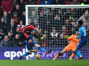 Arsenal Ditumbangkan Bournemouth