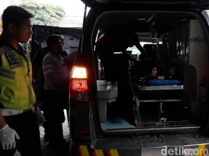 5 Santriwati Korban Pikap Terguling Dirujuk ke RSSA dan Bangil