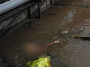 Geger Penemuan Mayat Perempuan Telanjang di Bawah Jembatan Bibis