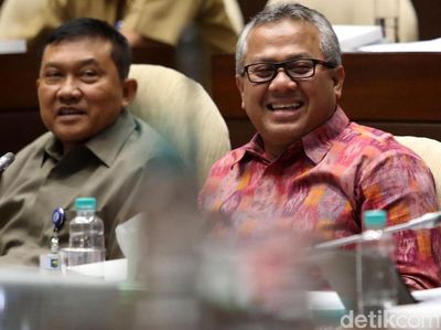 DPR, KPU dan Bawaslu Rapat Bahas Verifikasi Faktual Parpol
