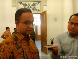 Wacana Pengoperasian Becak, Anies: Untuk di Kampung