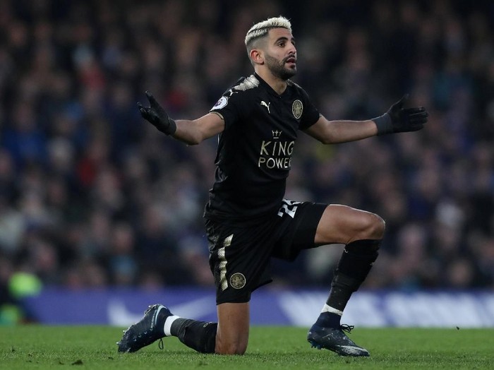 Leicester Yakin Bisa Pertahankan Mahrez