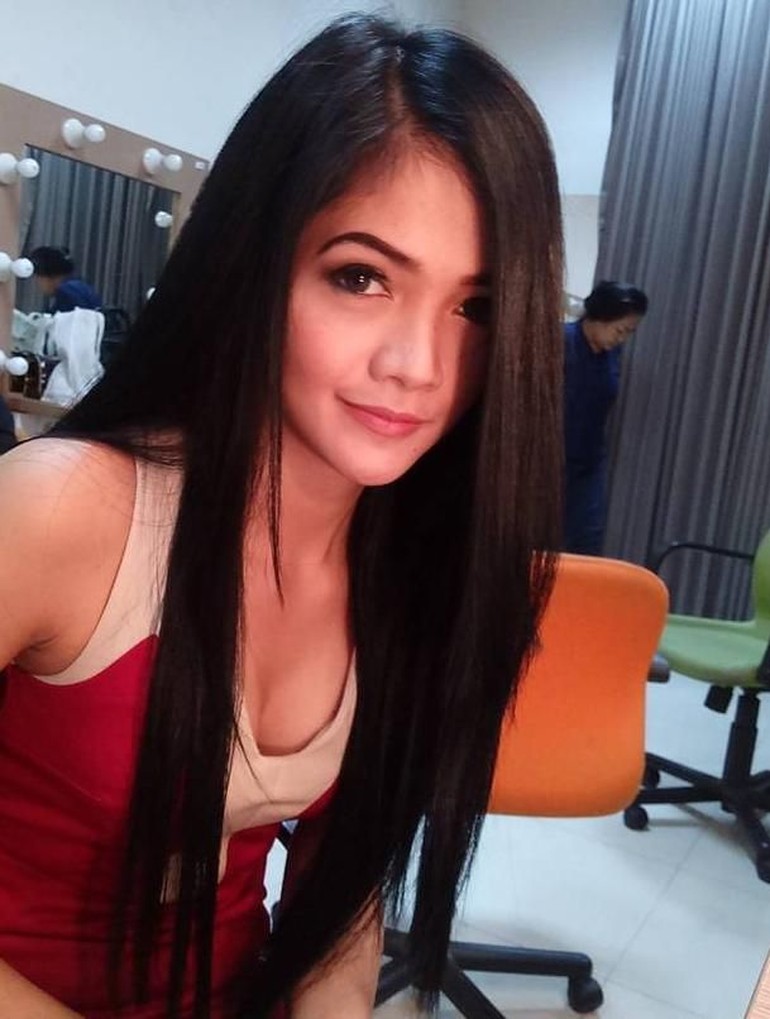 Foto 10 Pesona Presenter Olahraga Cantik Kartika Berliana